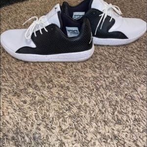 6y Jordan shoes asking $60